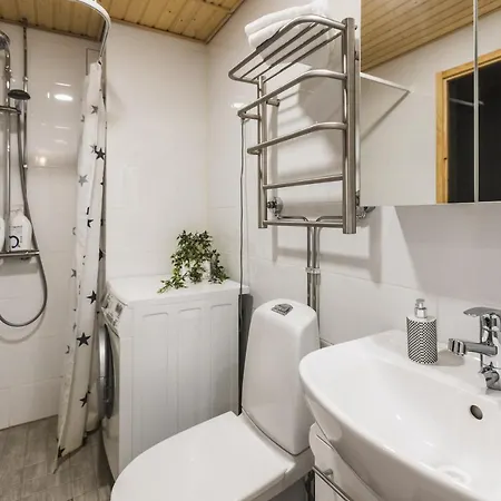 Penthouse With Sauna - King Size Bed - Free Wifi! Prázdninový dům Rovaniemi
