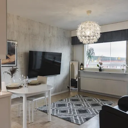 Penthouse With Sauna - King Size Bed - Free Wifi!