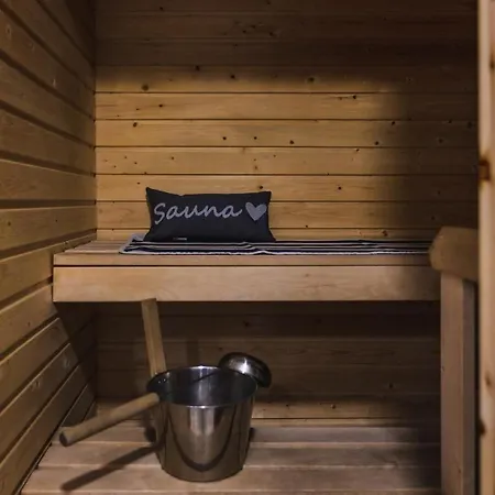Prázdninový dům Penthouse With Sauna - King Size Bed - Free Wifi! *
