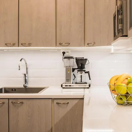 Penthouse With Sauna - King Size Bed - Free Wifi! * Rovaniemi